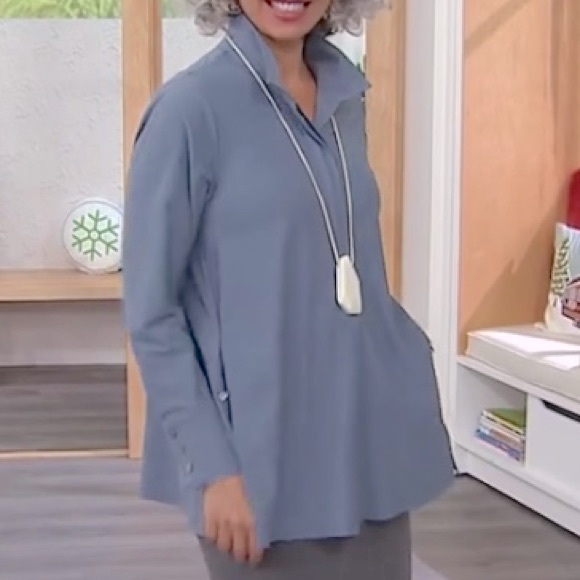 NWT MarlaWynne Layers Storm Blue Stretch Tech Shirt or Jacket w/Pearl Buttons - Picture 2 of 16